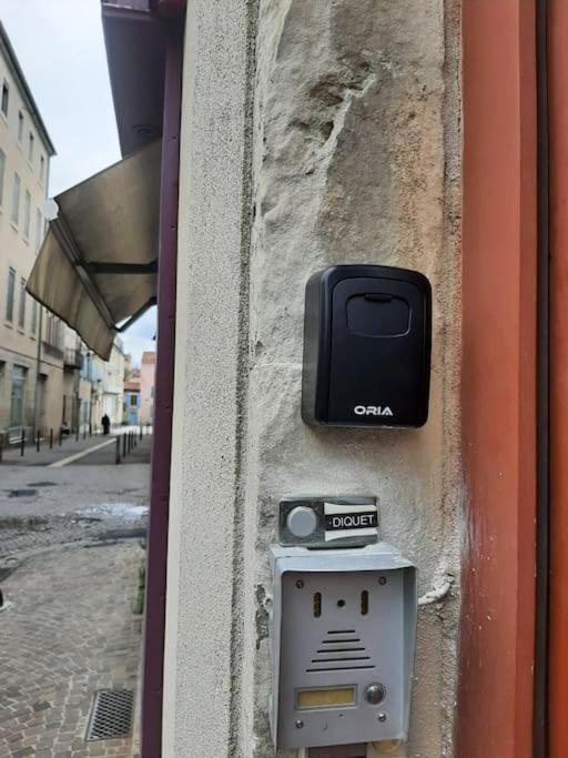 Апартаменты T3 Hyper-Centre Au Calme Tout Equipe Parking Prive Кастр Экстерьер фото